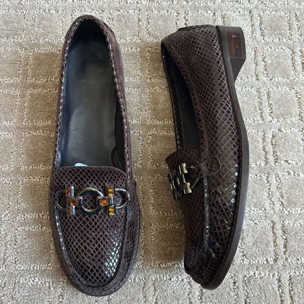 Stuart Weitzman Patent Leather Loafers Women's 8.5M (fits like 8) Brown READ